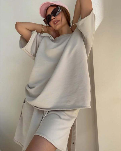 Women Comfortable Loungewear Set with Oversized Top and Loose Shorts Chic and Style