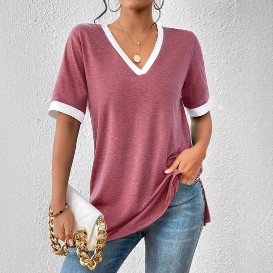T-shirt pour femmes à décolleté en V avec des accents tendance et une coupe confortable Chic und Stil