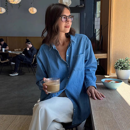 Chemisier en denim décontracté pour femmes avec poches pratiques Chic und Stil