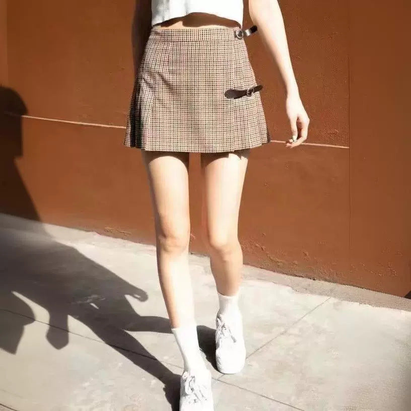 Pull tricoté pour femmes avec col et détails en volants Chic & Stil