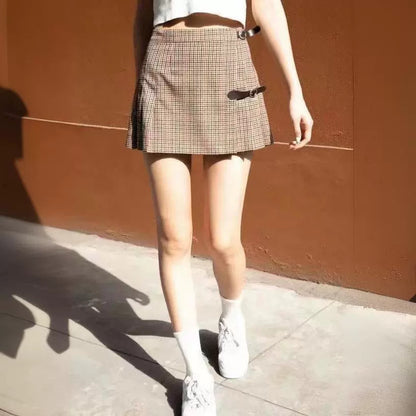 Pull tricoté pour femmes avec col et détails en volants Chic & Stil