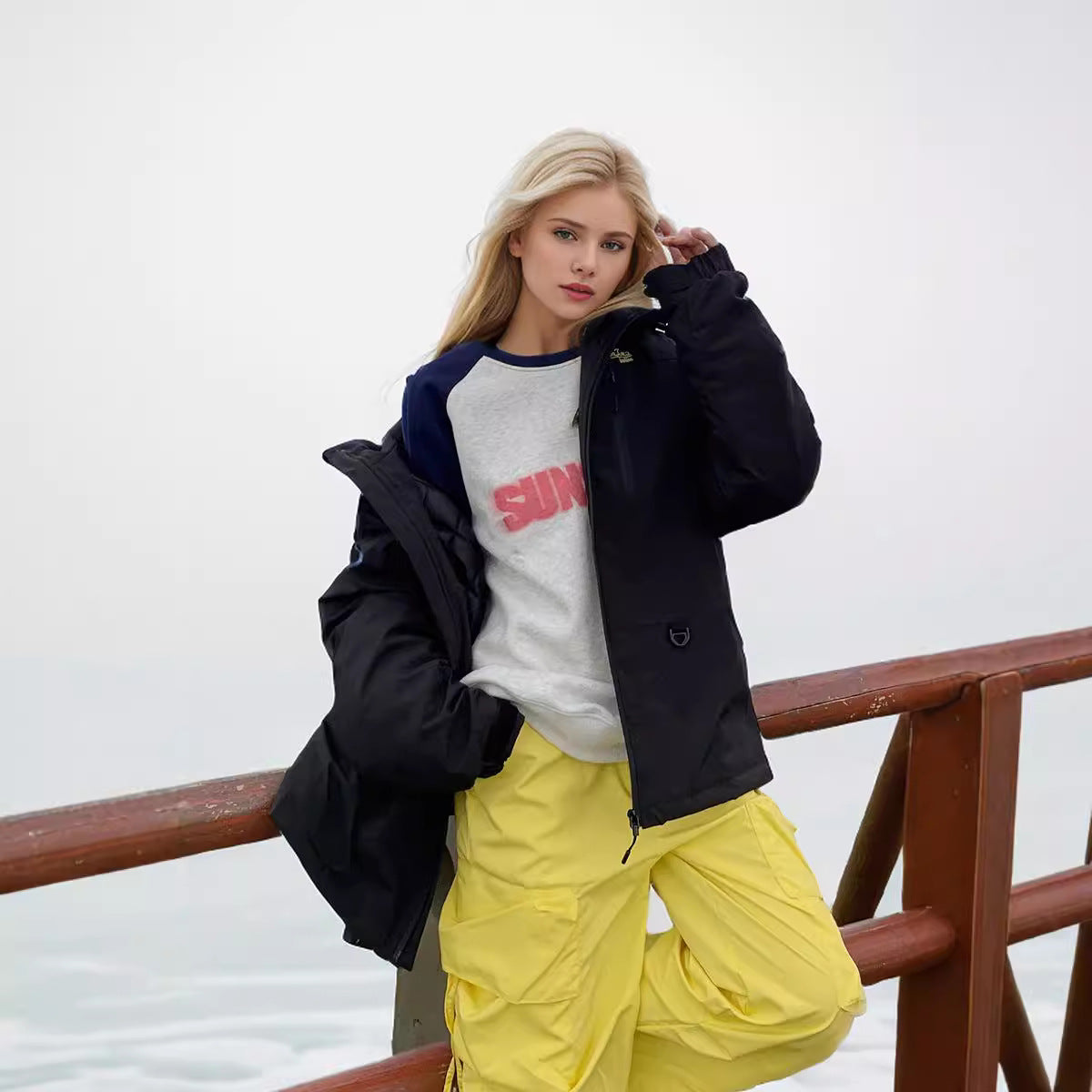 Veste de transition isolée pour femmes avec capuche réglable Chic und Stil
