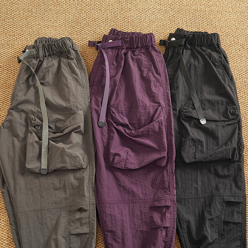 Women’s cargo pants with elastic waist and multifunctional pockets Chic and Style