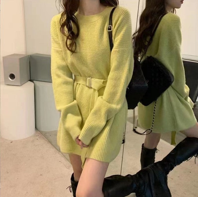 Robe en tricot pour femmes avec ceinture ajustée et motif côtelé moderne Chic und Stil