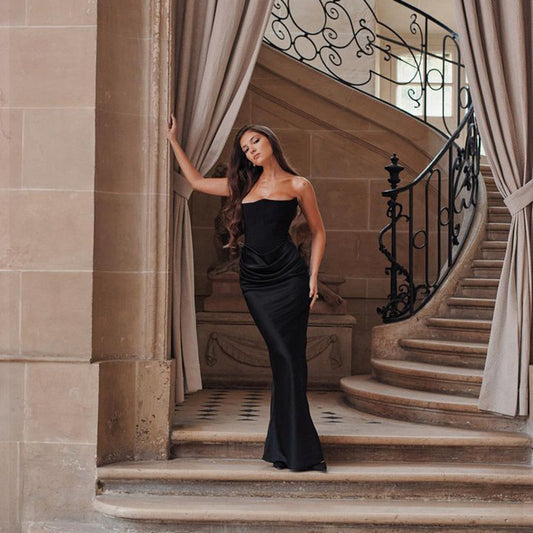 Robe de soirée à manches longues pour femme avec un haut texturé et une élégante ceinture à volants Chic und Stil