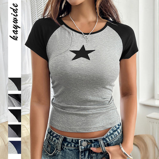 Women's fitted T-shirt with graphic star motif Chic und Stil