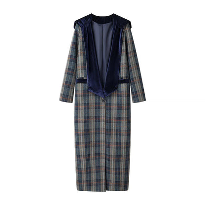 Ladies Long Blazer with elegant tartan pattern and velvet collar Chic and Style