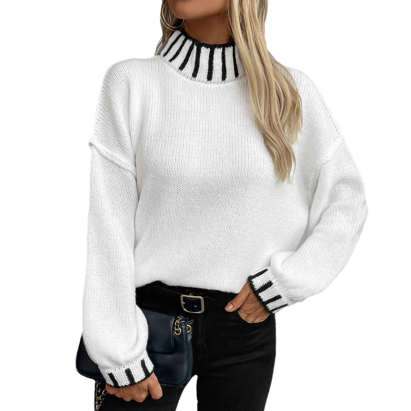 Pull féminin à col montant et poignets contrastants Chic und Stil