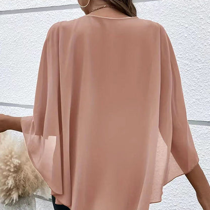 Dames Haut au style élégant avec coupe fluide et surcouche élégante Chic und Stil