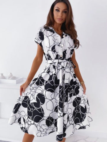 Dames Robe Midi Élégante avec Motifs Artistes Chic und Stil