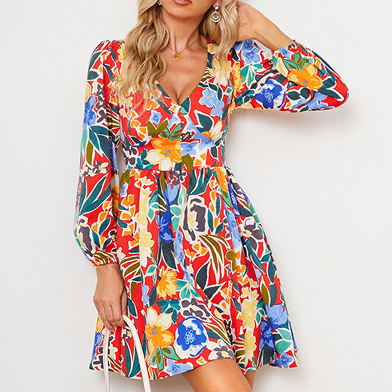 Robe maxi élégante pour femme avec un design floral et une jupe ample Chic und Stil