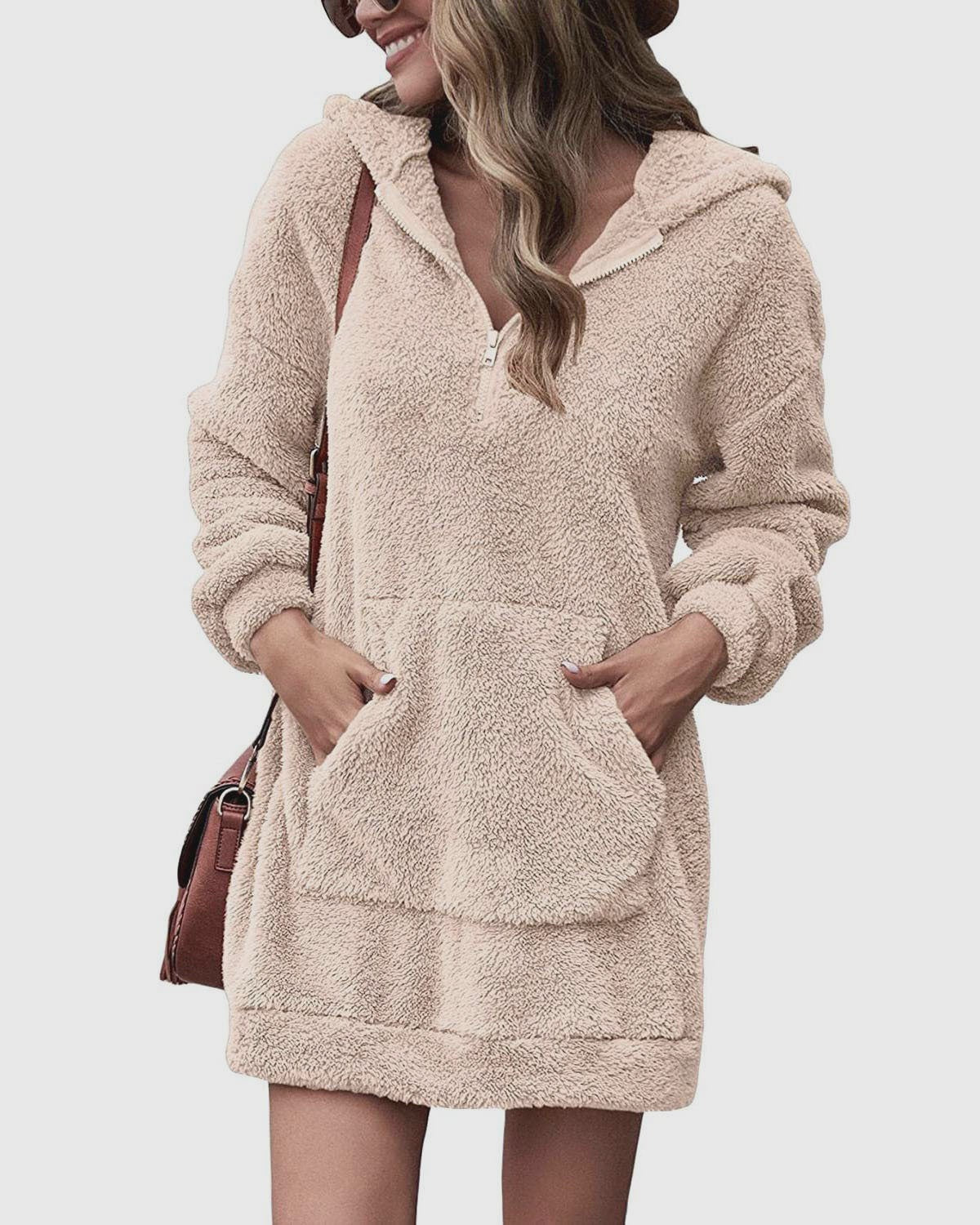 Robe hoodie douillette pour femmes avec poches pratiques et fermeture éclair mi-haute Chic und Stil