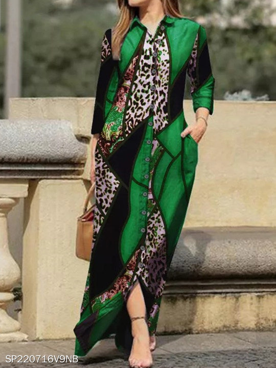 Robe maxi femme avec motif artistique et design de bouton Chic und Stil