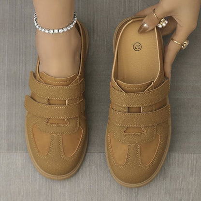 Chaussures confortables pour femmes avec des sangles en velcro réglables et une semelle ergonomique Chic und Stil