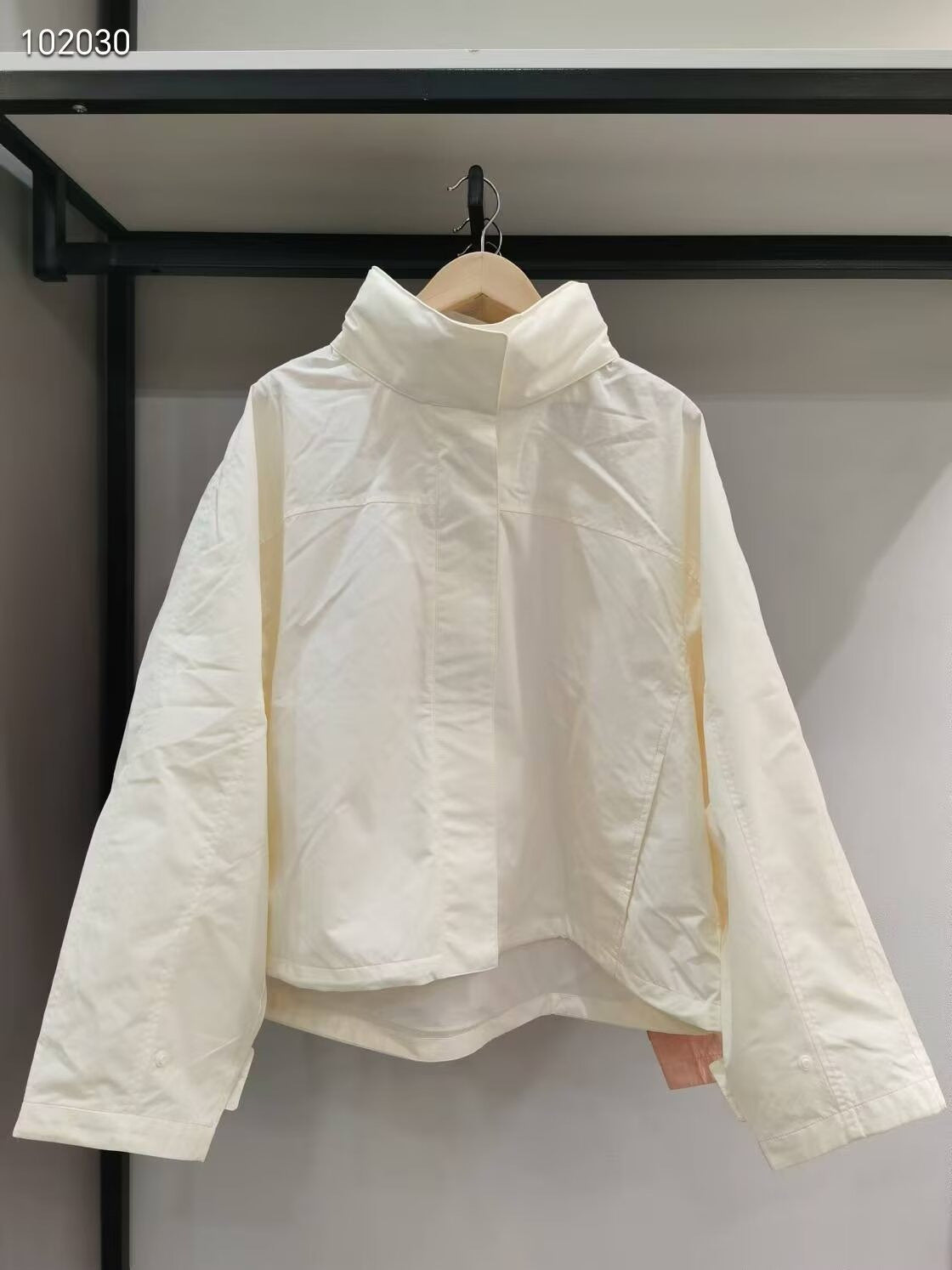 Veste de transition légère pour femmes avec col haut Chic & Stil