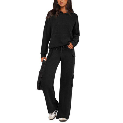 Casual fleece hoodie set for women and chic cargo pants
