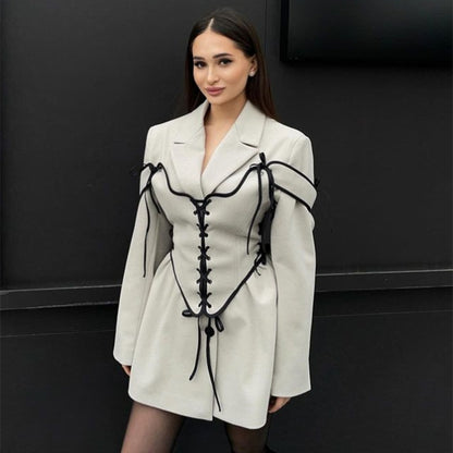 Blazer de couture à la mode pour femmes Chic und Stil
