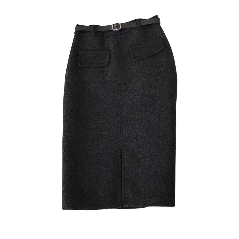 Ensemble de pull chic avec nœud papillon et jupe crayon Chic und Stil