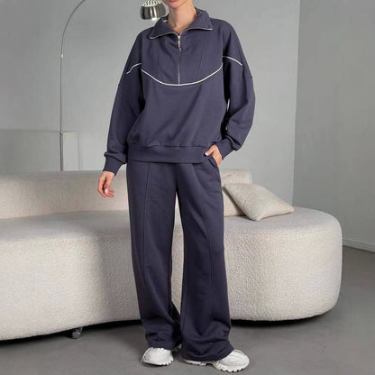 Women's sports top with short zip and matching casual pants Chic and Style