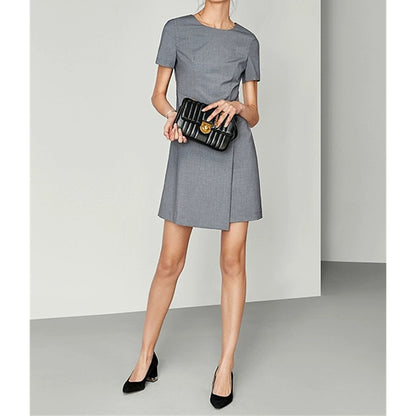 Robe élégante pour femmes avec ceinture Chic und Stil