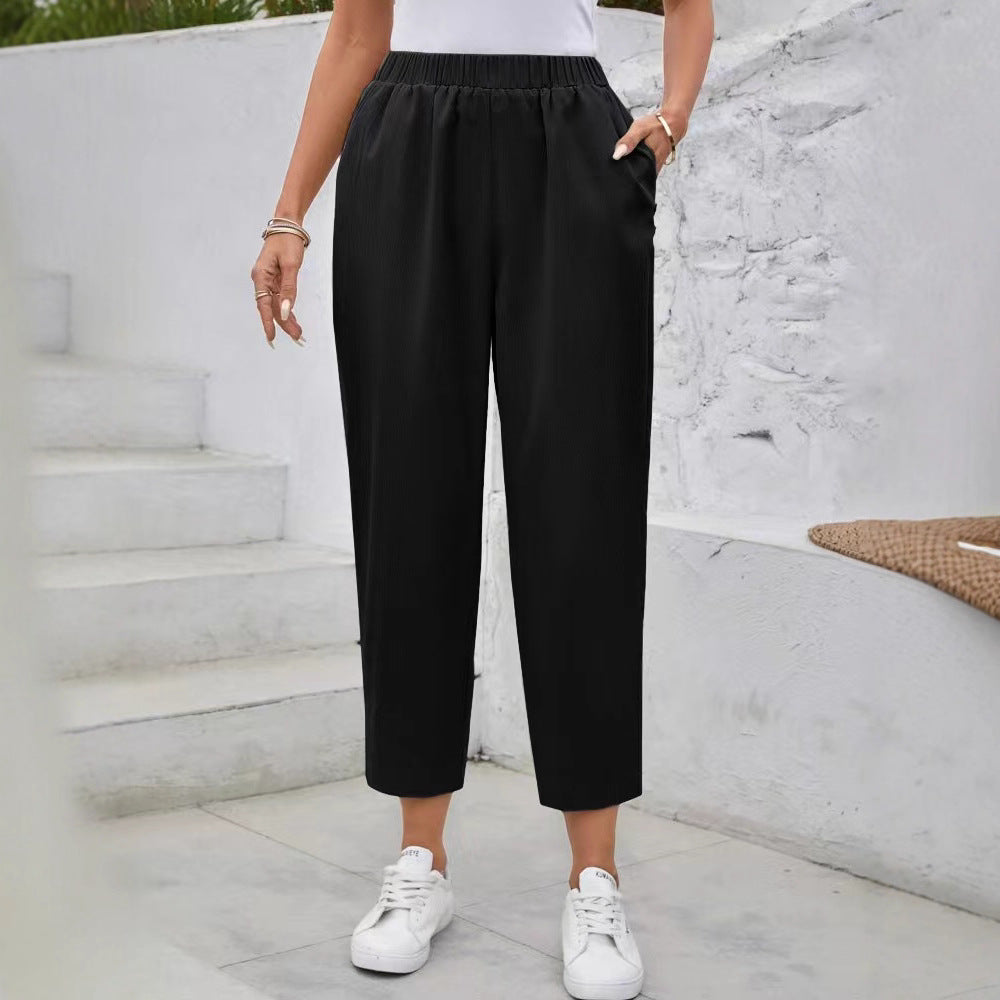 Elegant casual pants for women with elastic waist and practical pockets Chic and Style