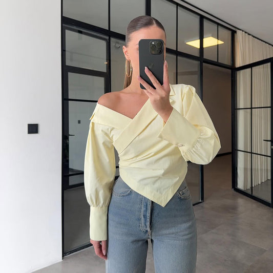 Blouse élégante à enrouler pour femmes avec coupe asymétrique et manches bouffantes Chic und Stil
