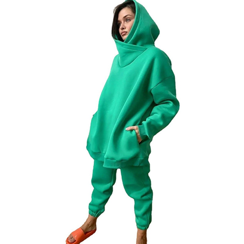 Chic and Style oversized hoodie and comfortable jogger pants set for women