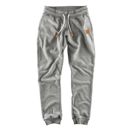 Comfortable jogging pants for men with adjustable waist and side pockets Chic and Style