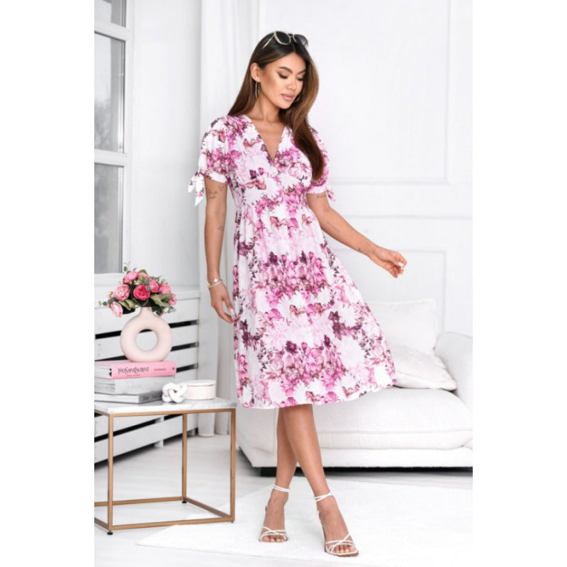 Robe portefeuille imprimé floral Chic und Stil pour femmes