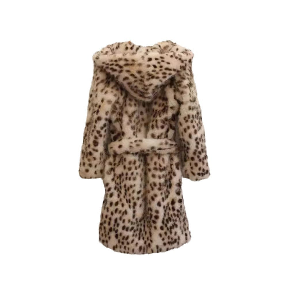 Chic and Style Women's Polar Bathrobe with Hood and Leopard Print