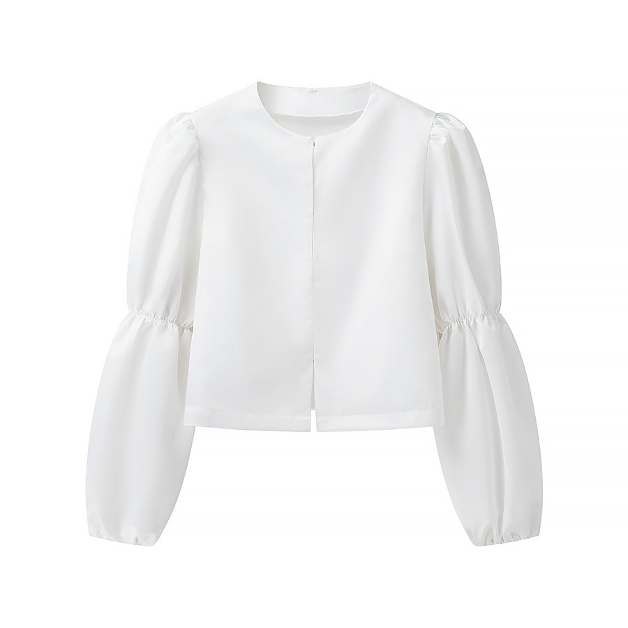 Chemisier pour femmes avec des manches ballon volumineuses et un élégant col rond Chic und Stil