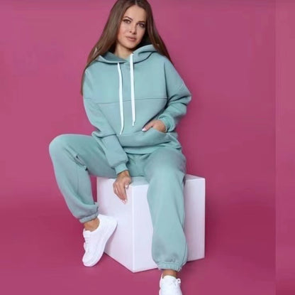 Ladies casual hoodie with comfortable jogger pants Chic and Style