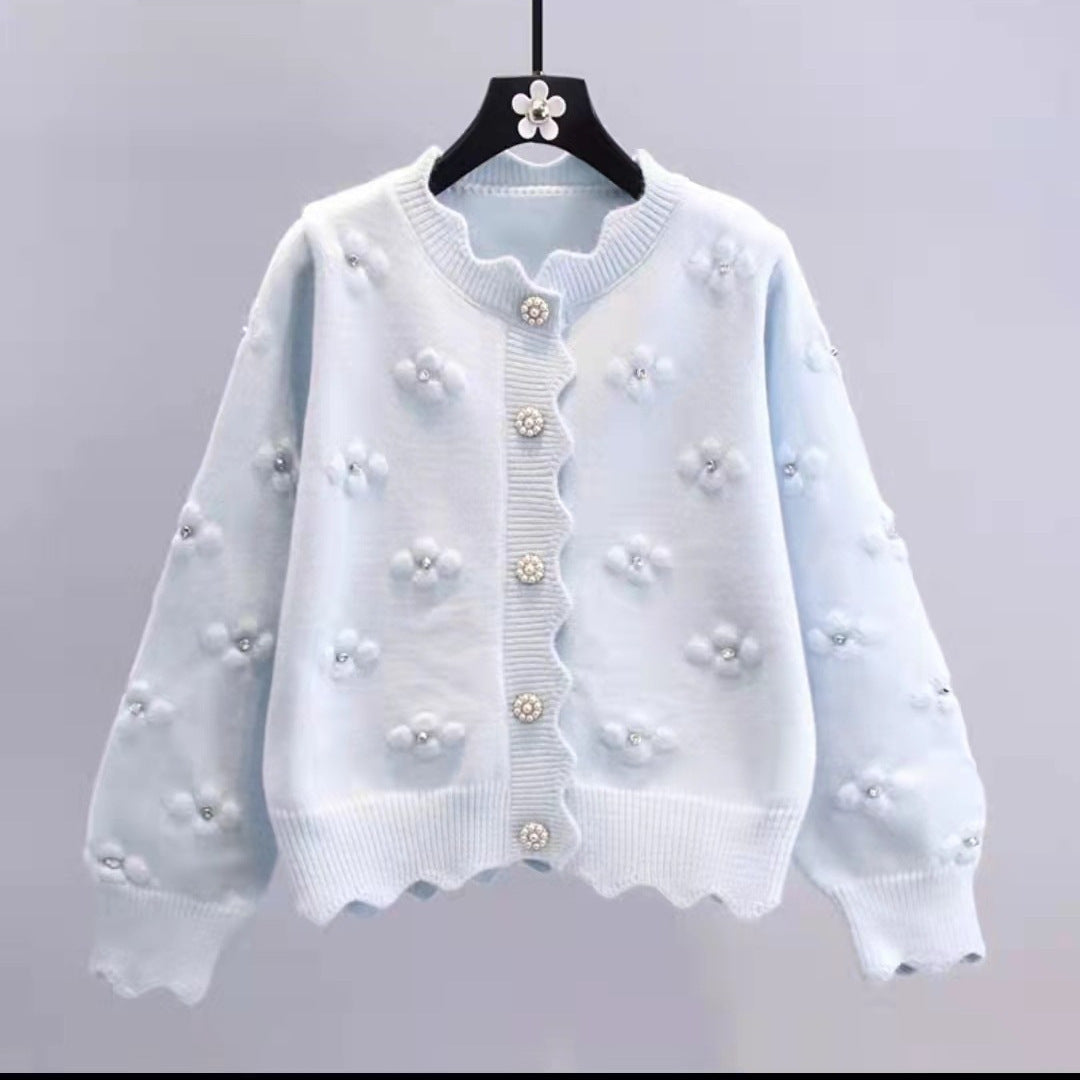 Dames Gilet ample en tricot avec applications florales et boutons en perles Chic und Stil