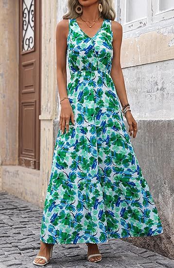 Robe maxi femme avec des appliques florales et des bretelles étroites Chic und Stil