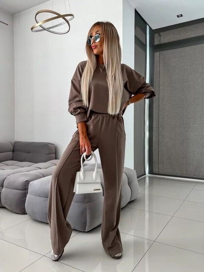 Dames ensemble décontracté ample avec un élégant sweat bleu et un pantalon palazzo Chic und Stil