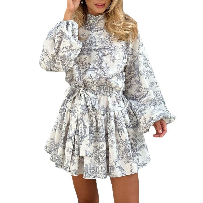 Robe mini pour dames avec ceinture à la taille et impression florale Chic und Stil