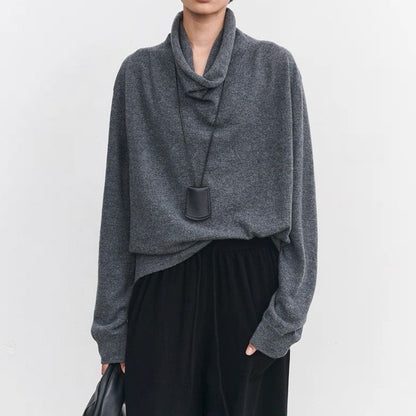 Chemise décontractée à manches longues pour femmes avec un élégant encolure drapée et une coupe décontractée Chic und Stil