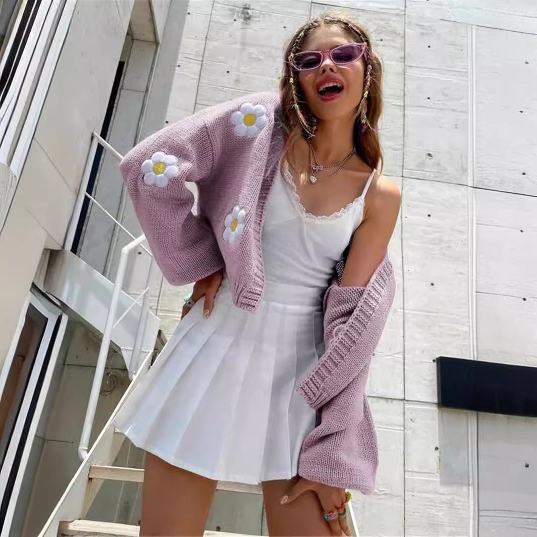 Dames cardigan avec des applications florales et une coupe décontractée Chic und Stil