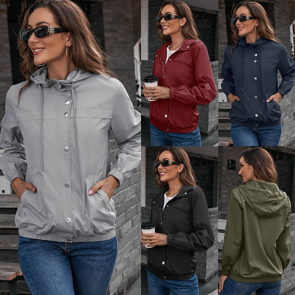 Functional jacket for women with hood and elastic cuffs Chic and Style