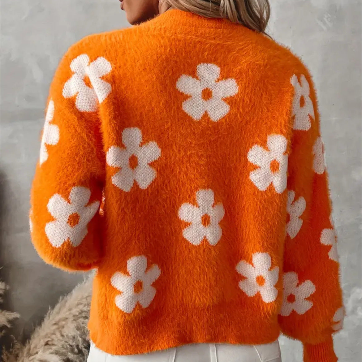 Dames cardigan moelleux avec motif floral Chic und Stil