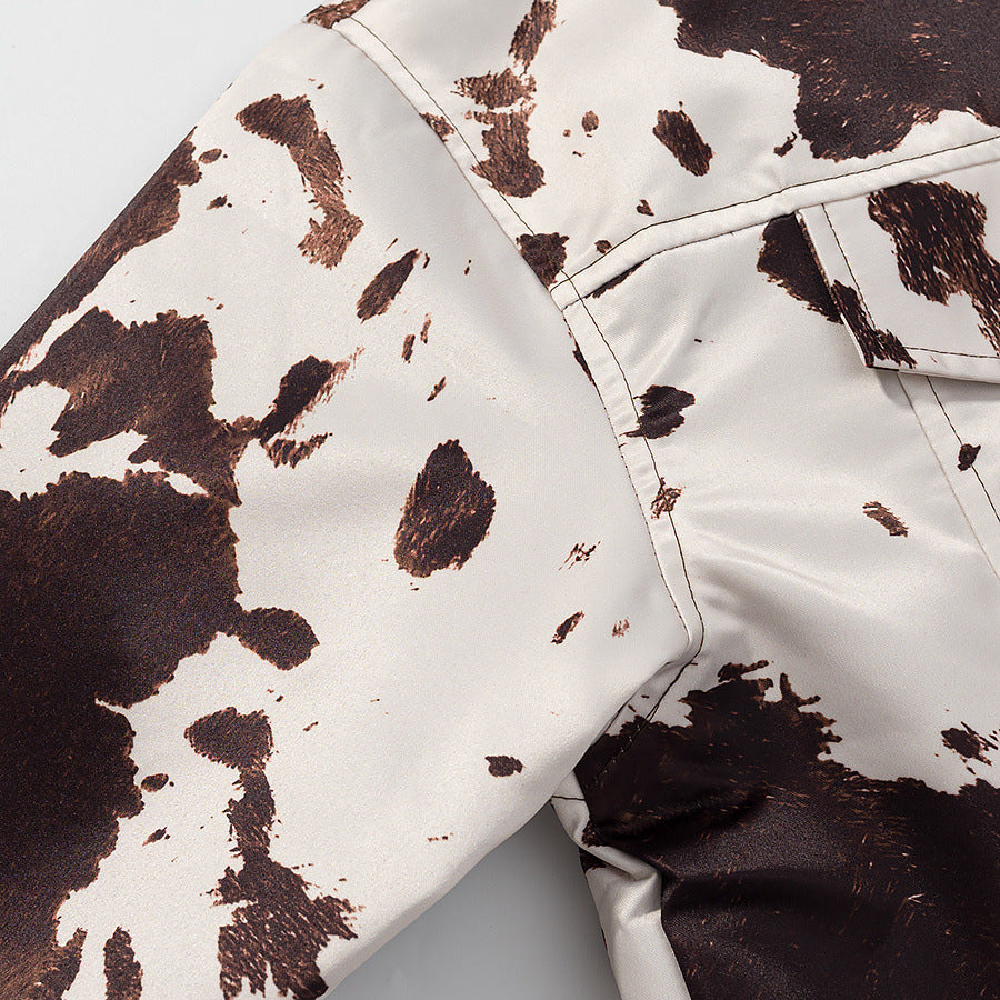 Trendy faux leather jacket for women with a trendy cow pattern Chic und Stil