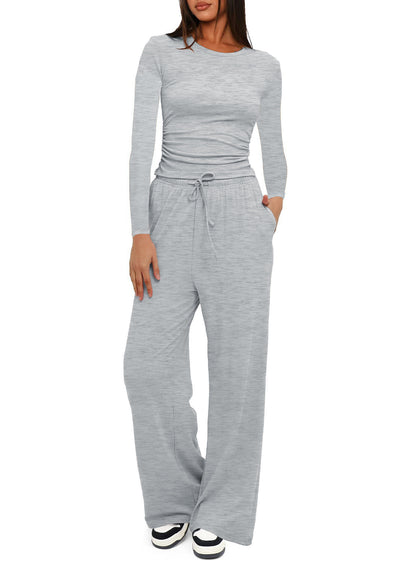 Costume de lounge confortable pour femmes avec un pantalon large Chic und Stil