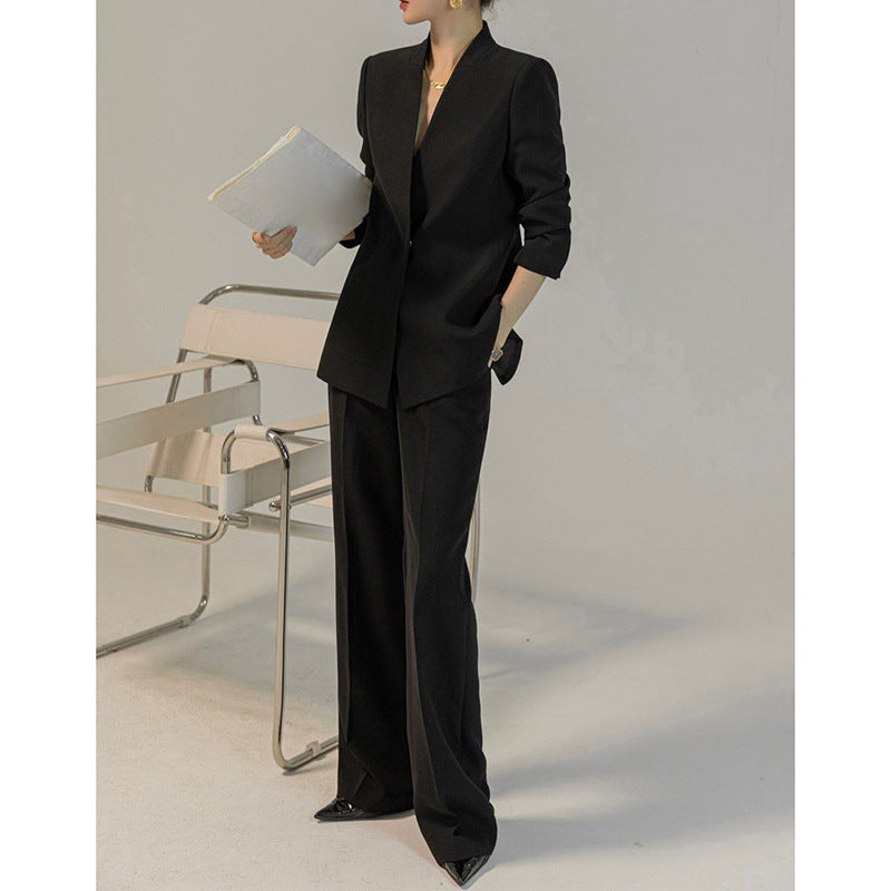 Chic and Style women's fitted blazer set and high-waisted pants