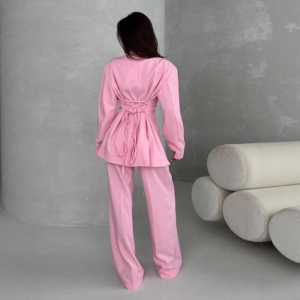 Trendy women's jacket and pants set with elegant details Chic and Style