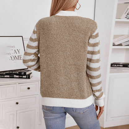 Veste en tricot à la mode pour femmes avec un motif de côtes décoratif et des rayures Chic und Stil