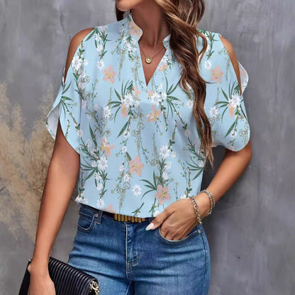 Women's blouse with cold shoulder and floral print Chic und Stil