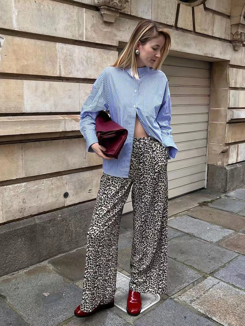Chemisier féminin à rayures et coupe décontractée Chic und Stil