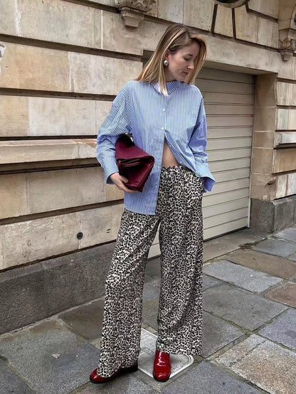 Chemisier féminin à rayures et coupe décontractée Chic und Stil