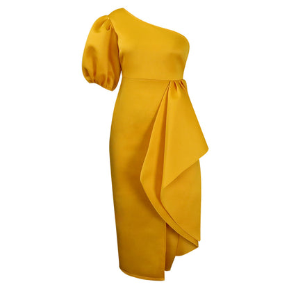 Dames Robe Élégante à Épaule Unique avec Élément Drapé Fluide Chic und Stil