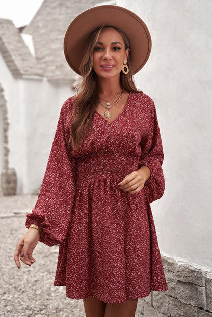 Robe femme avec coupe cintrée et manches ballon décontractées Chic und Stil